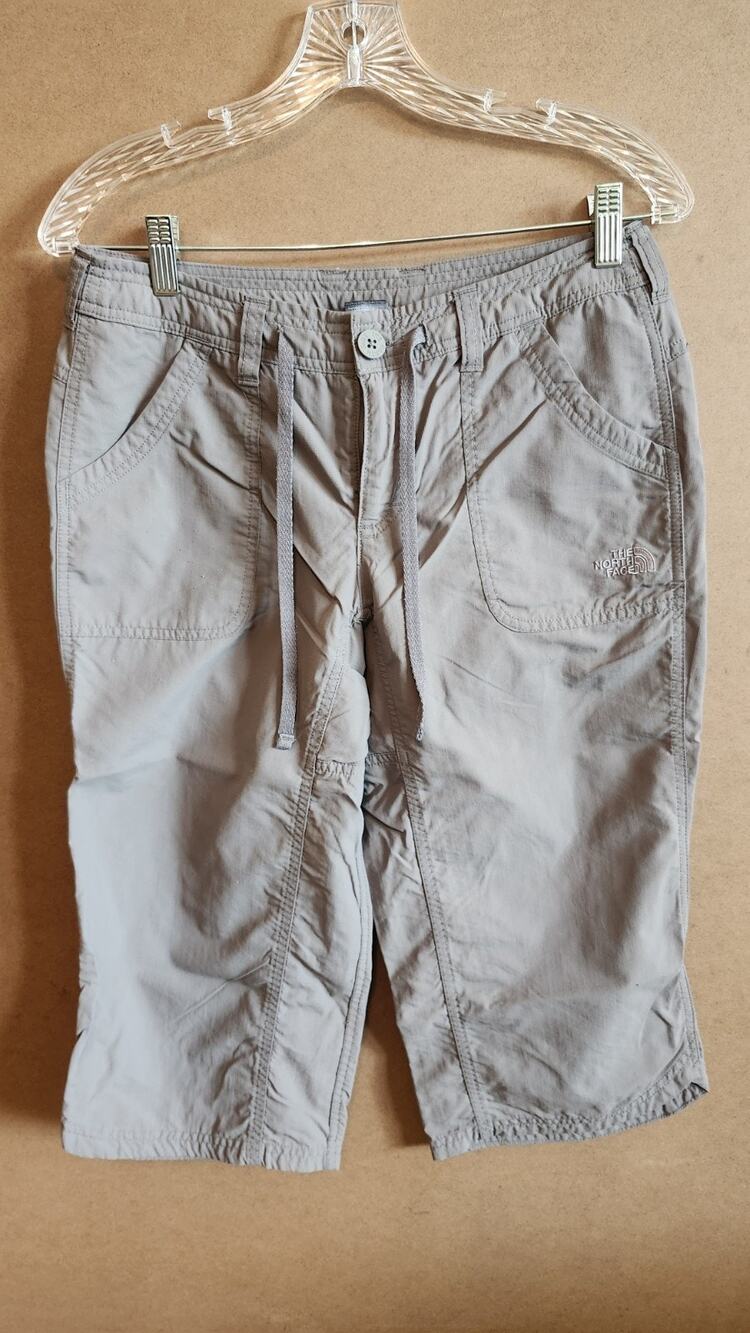 The North Face Hiking Capri Pants Women's Sz 4 Gray Gorpcore Stow pocket Wb50